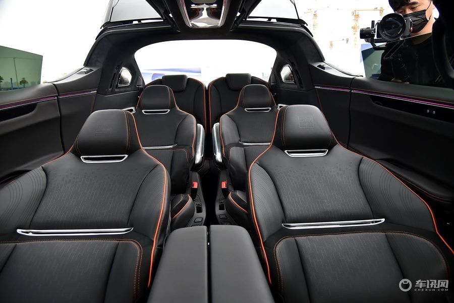 这块中国智能汽车“天花板”有点香