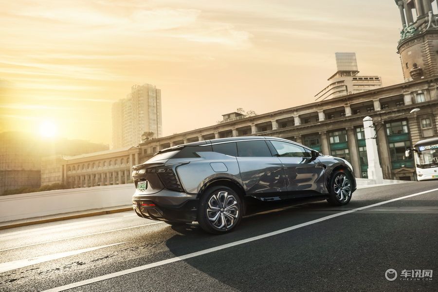 这块中国智能汽车“天花板”有点香