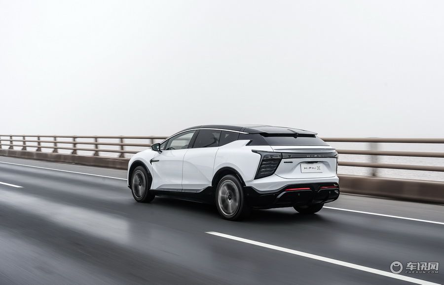 这块中国智能汽车“天花板”有点香