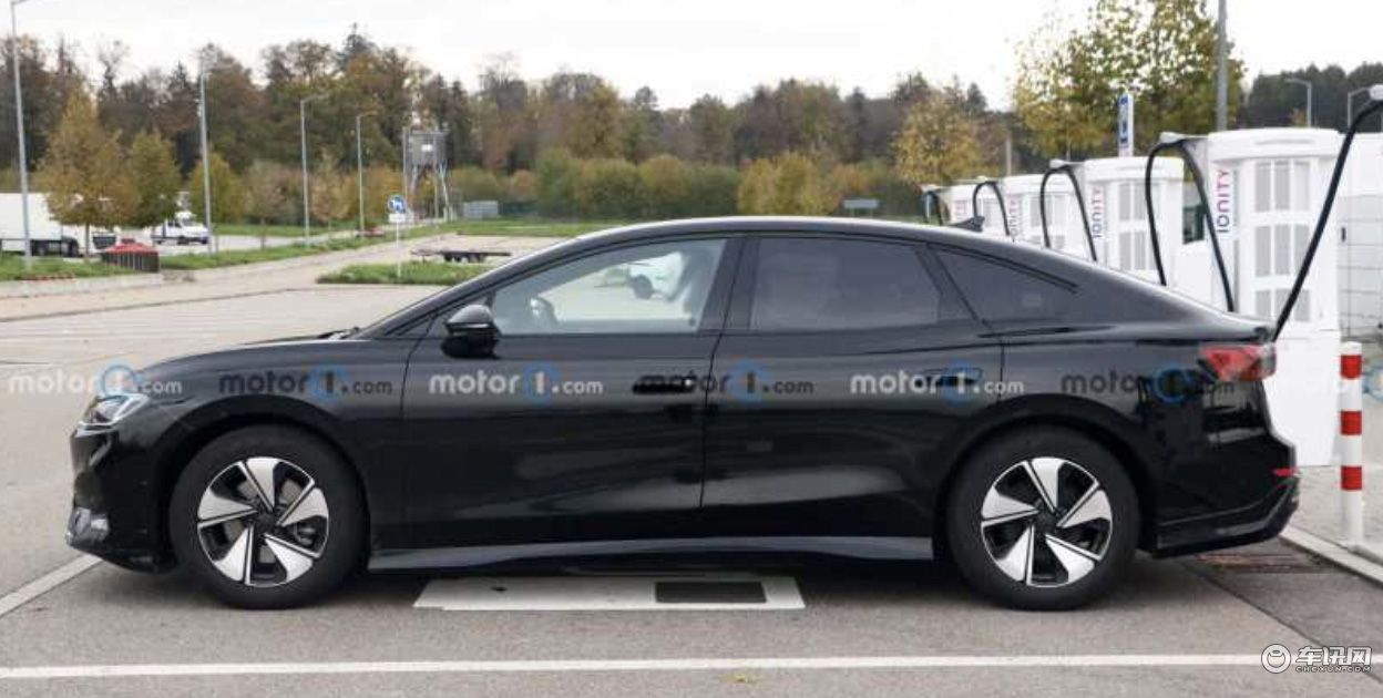 国产版或将在2023年初亮相 大众ID.AERO量产版最新谍照曝光