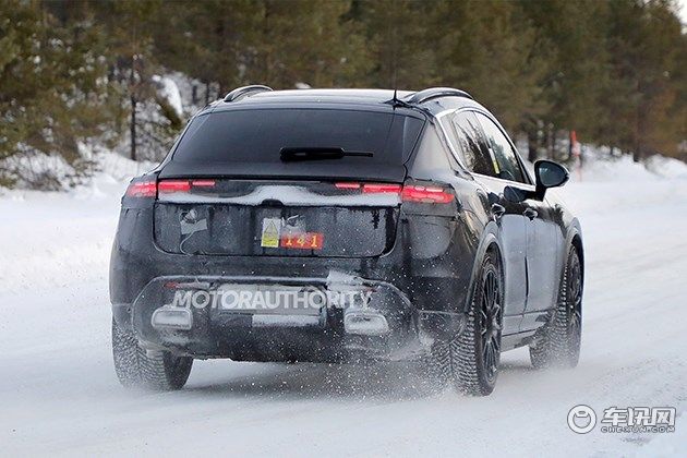 将于2023年发布 保时捷Macan EV最新谍照曝光 