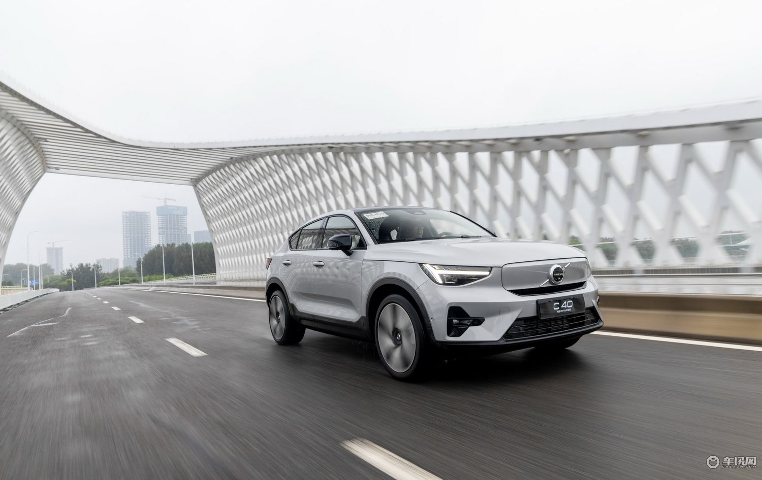 仍旧看重安全和品牌底蕴 试驾沃尔沃纯电动suv——c40