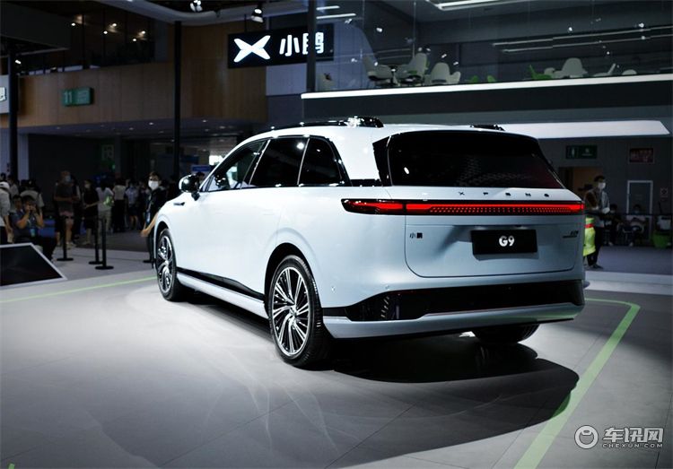 小鹏汽车首款中大型SUV--小鹏G9亮相成都车展