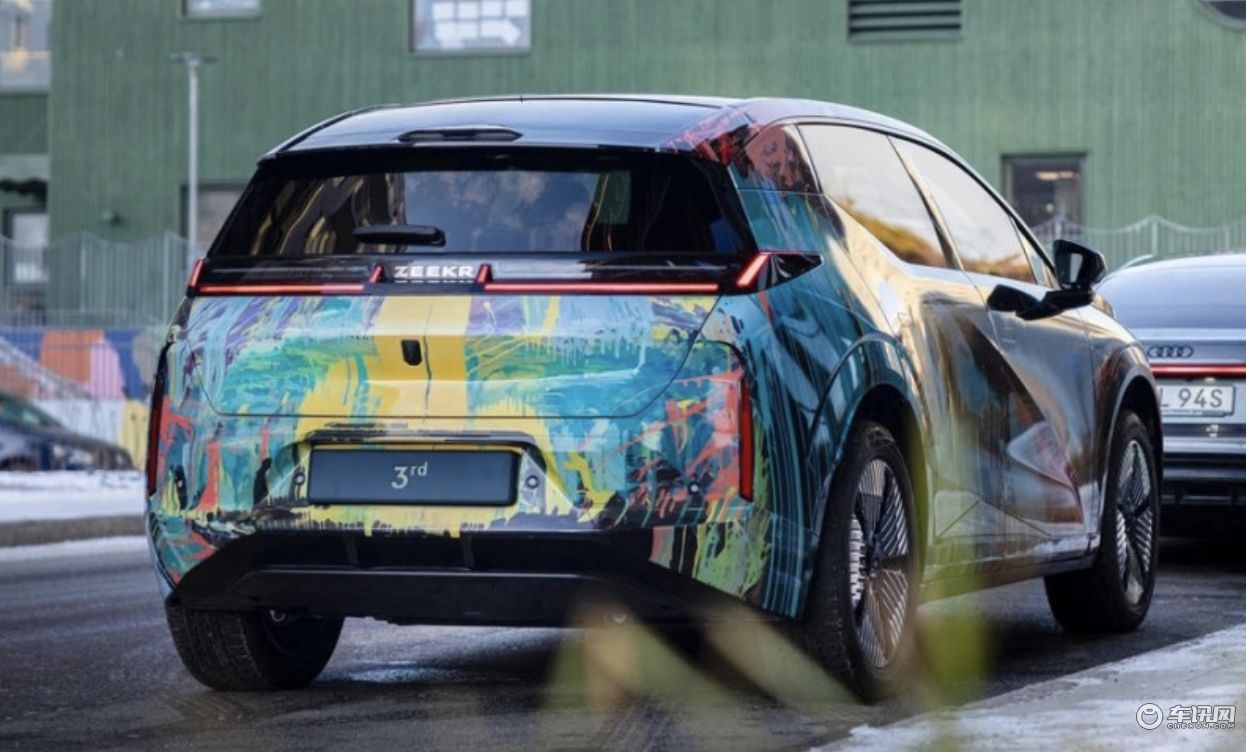 有望在上海车展正式亮相 极氪003原型车谍照曝光 