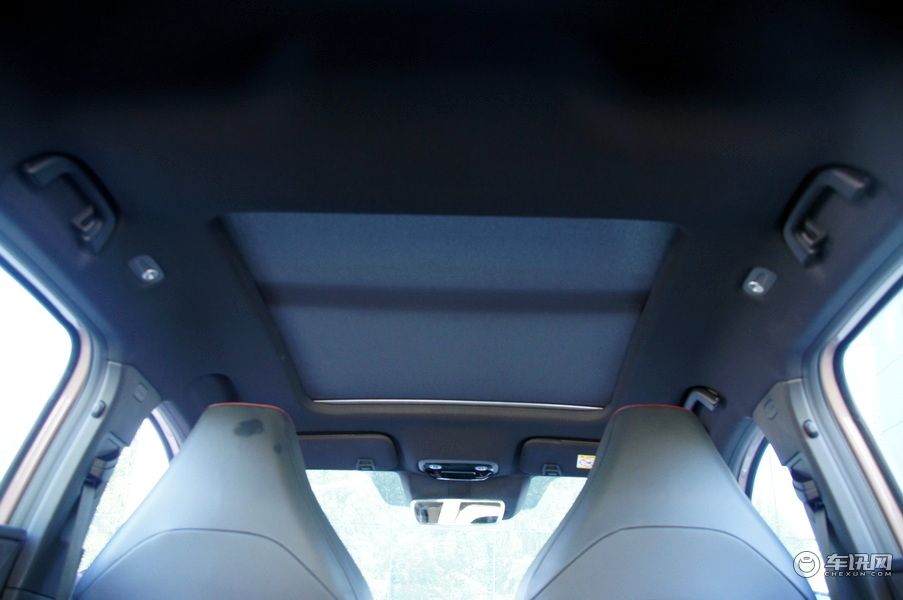 已正式下线/或将10月18日上市 最新打造的全球车型哪吒X实拍