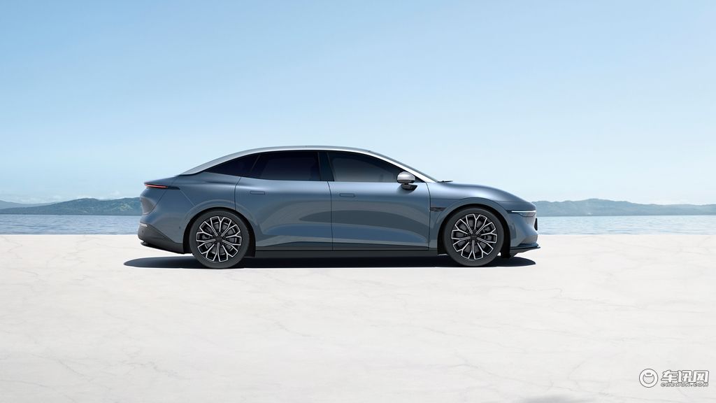 極氪007內飾首次亮相 新車將于11月17日預售發布