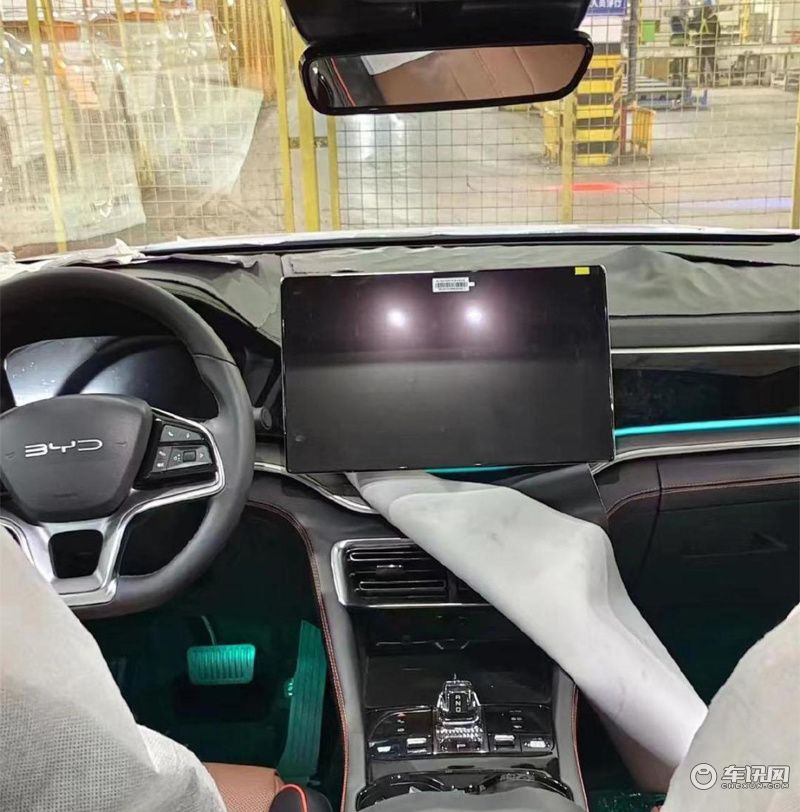 定位为纯电中型SUV 疑似比亚迪海狮路试谍照曝光 