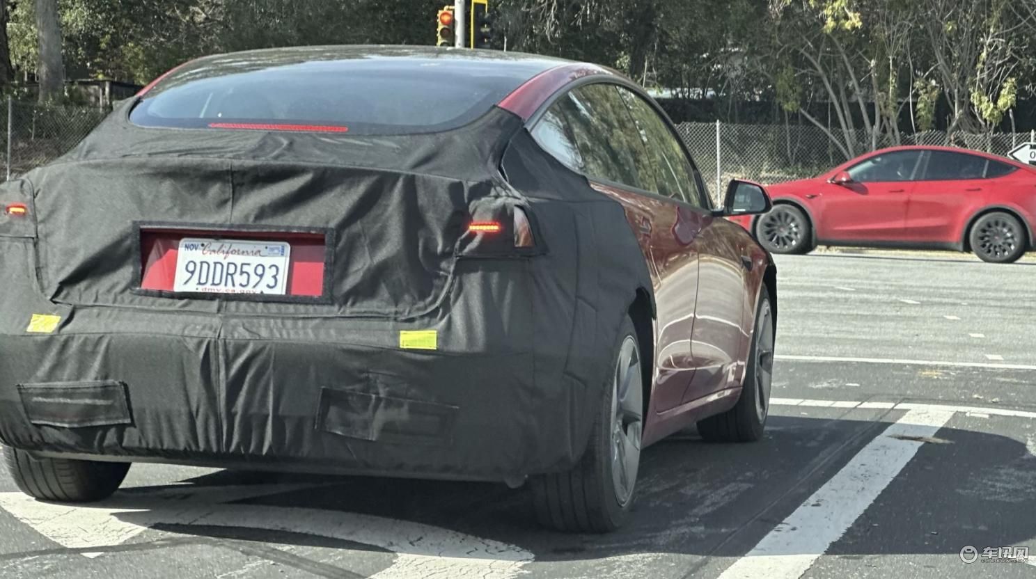 或将针对细节进行调整 新款特斯拉Model 3谍照曝光