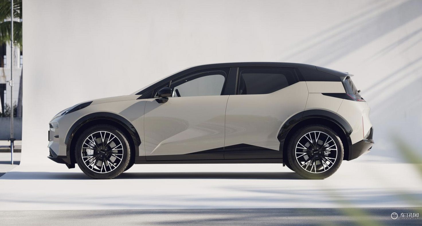 定位为紧凑型纯电SUV 极氪X实车曝光 