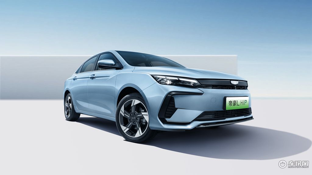 3.8L亏电油耗/100km纯电续航 2024款帝豪L HiP冠军版10.98万起