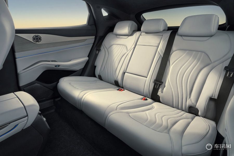 35万选纯电中型SUV，蔚来ES6对比腾势N7