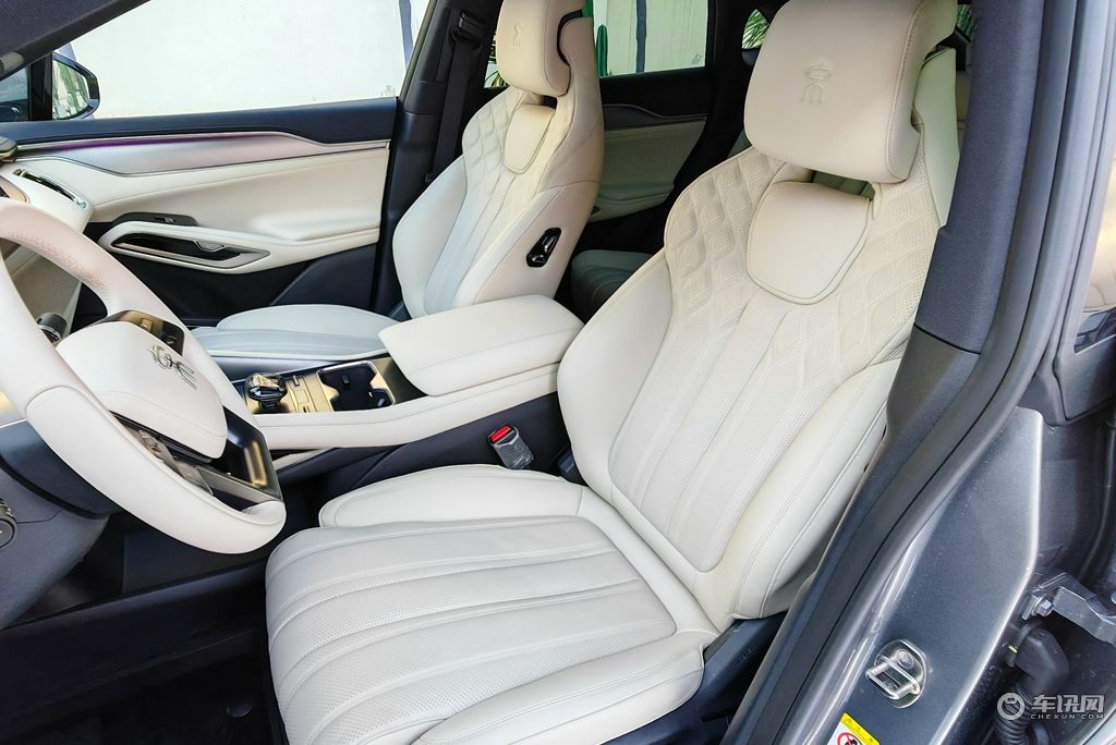 提供双电机版本/配备云辇系统 比亚迪宋L北京上市售价18.98万起