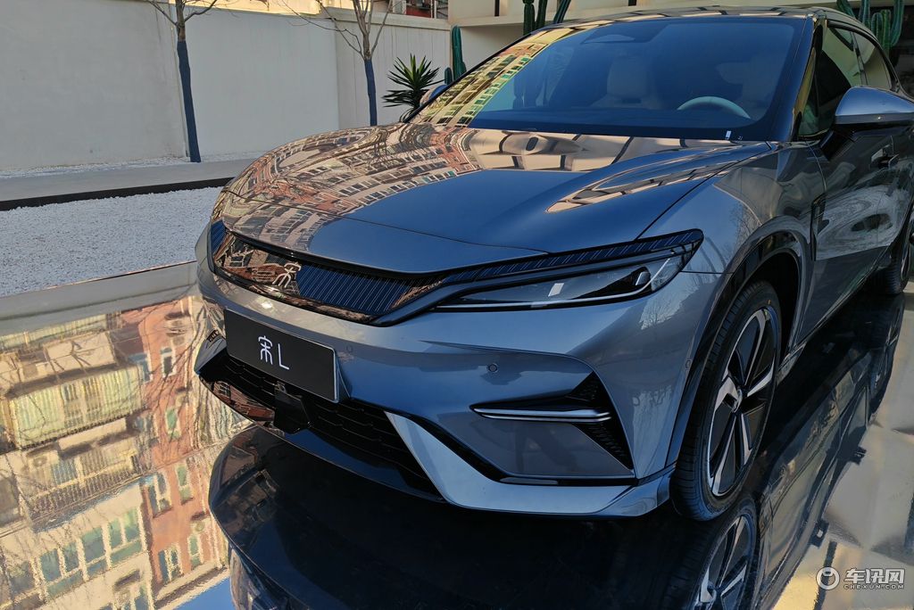 提供双电机版本/配备云辇系统 比亚迪宋L北京上市售价18.98万起