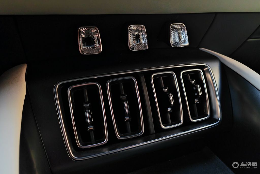 提供双电机版本/配备云辇系统 比亚迪宋L北京上市售价18.98万起