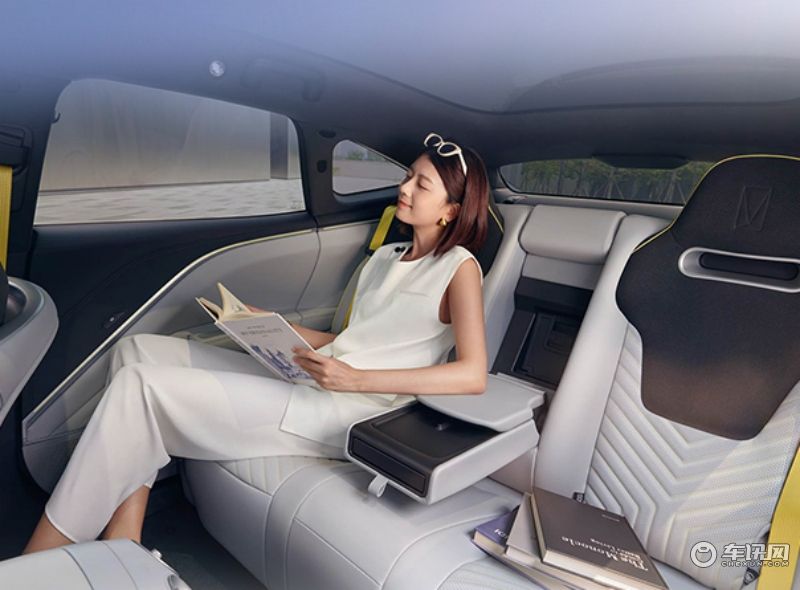 阿维塔11鸿蒙版智享升级款上市，售价30万-39万元