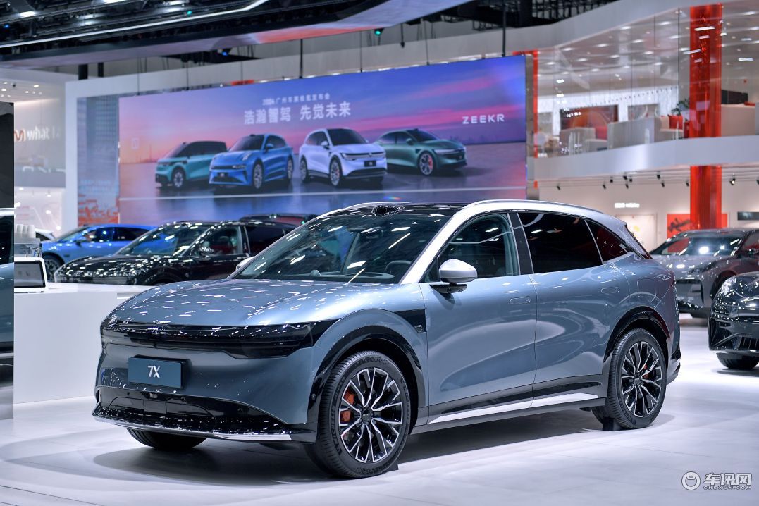 2024广州车展别人秀车型 极氪马力全开秀智驾技术