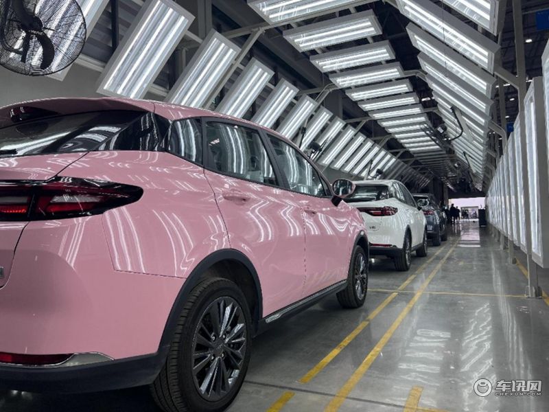下了猛料和成本/定位大五座SUV 哪吒L将于4月上市