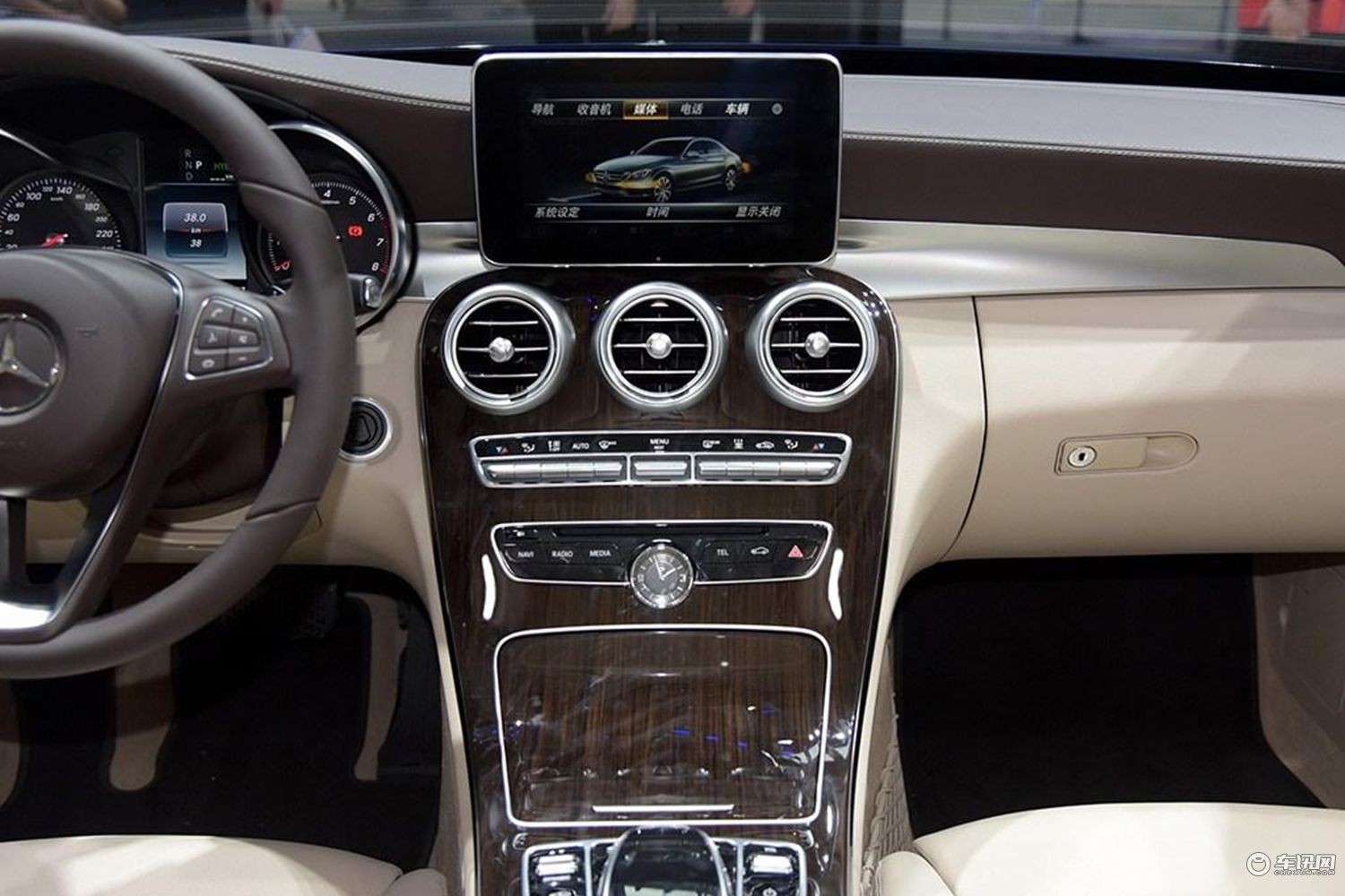 2020款奔驰c200团购热卖岁月一晃又到了双12的大型促销