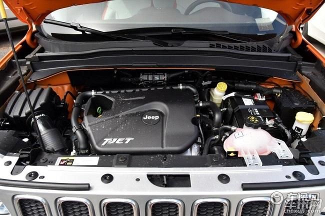 武汉Jeep自由侠综合优惠1.85万元 现车在售