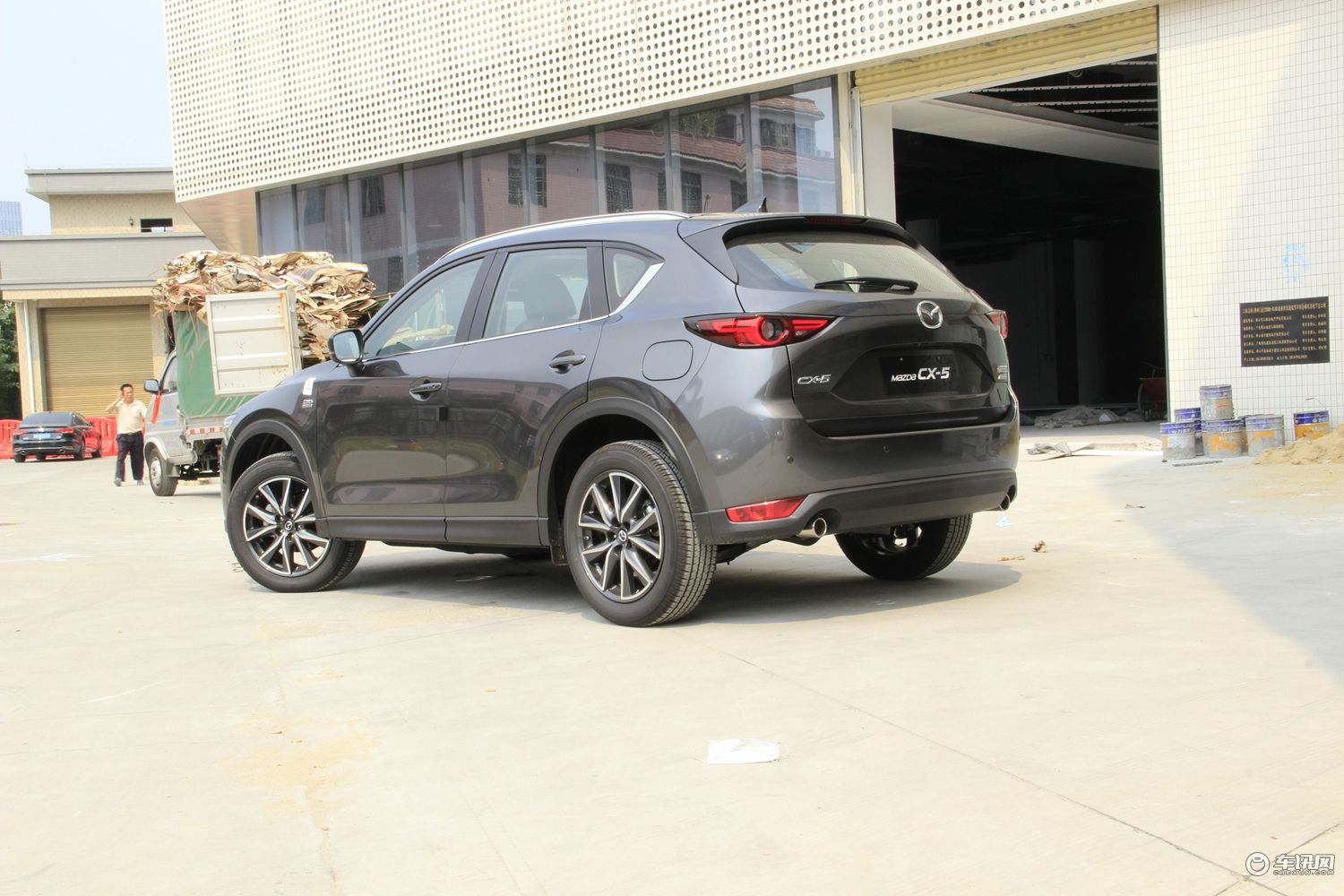 2019款馬自達cx-5雲控版在外觀和內飾設計方面與2017款車型保持抑致