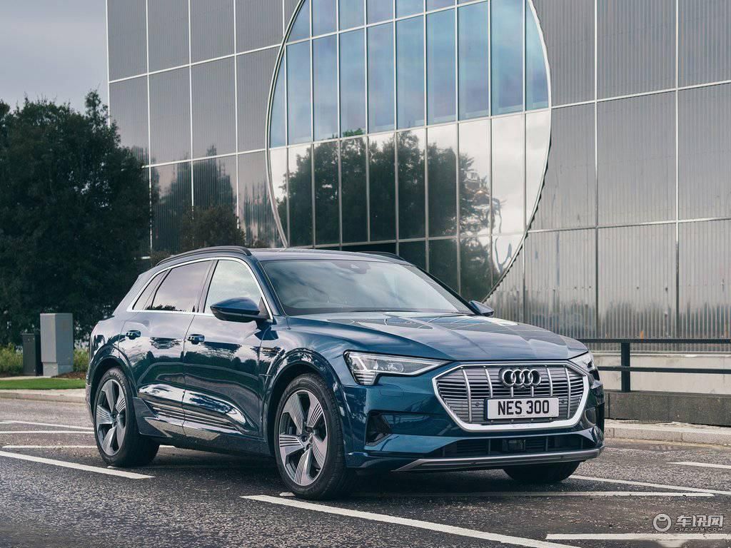 Audi-e-tron_UK-Version-2020-1024-0e.jpg Audi-e-tron_UK-Version-2020-1024-0e.jpg