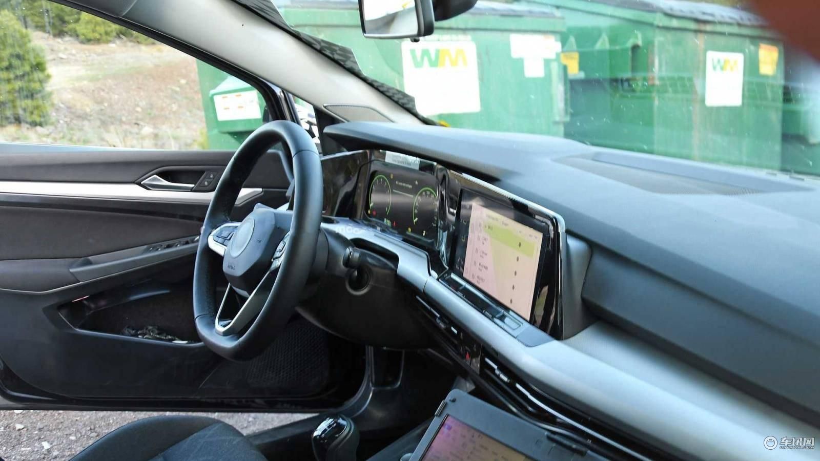 autohomecar__ChcCSVzcurmAD9vaAAhGdPDglCY969_meitu_1.jpg