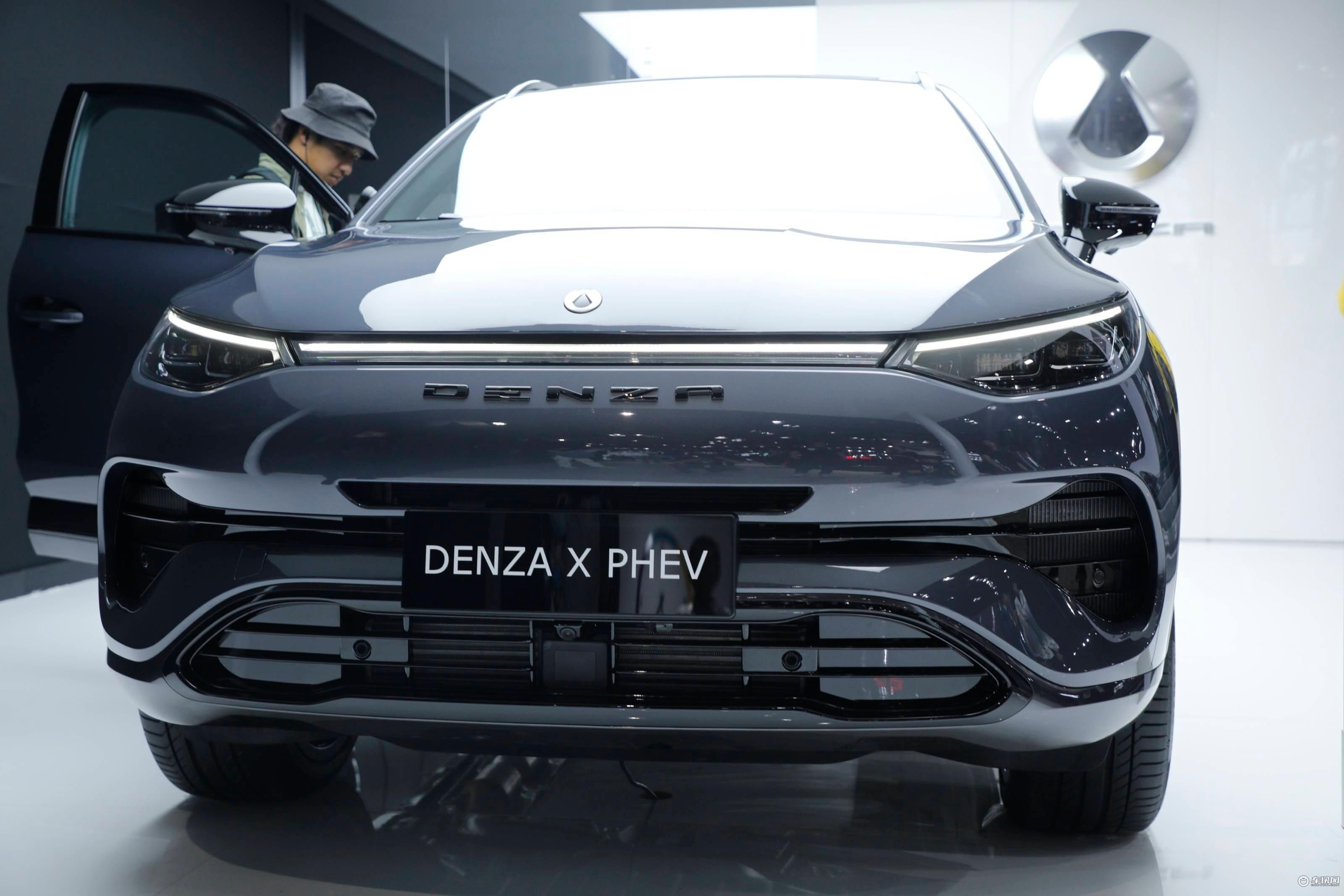 2019 广州车展 实拍腾势x-车讯网