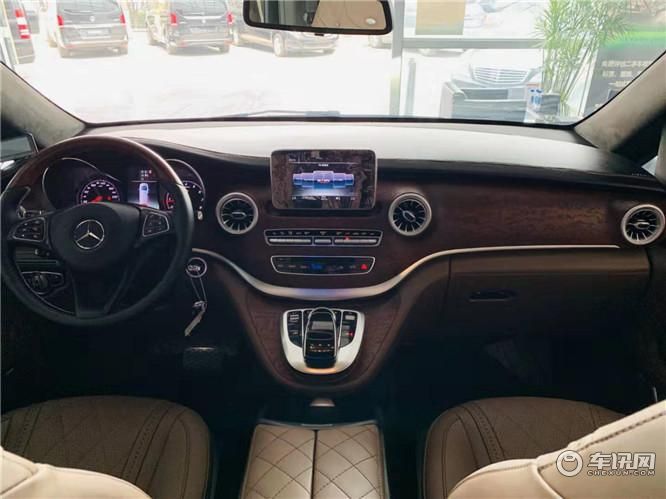 奔驰V260L改装迈巴赫立标现车全国一台