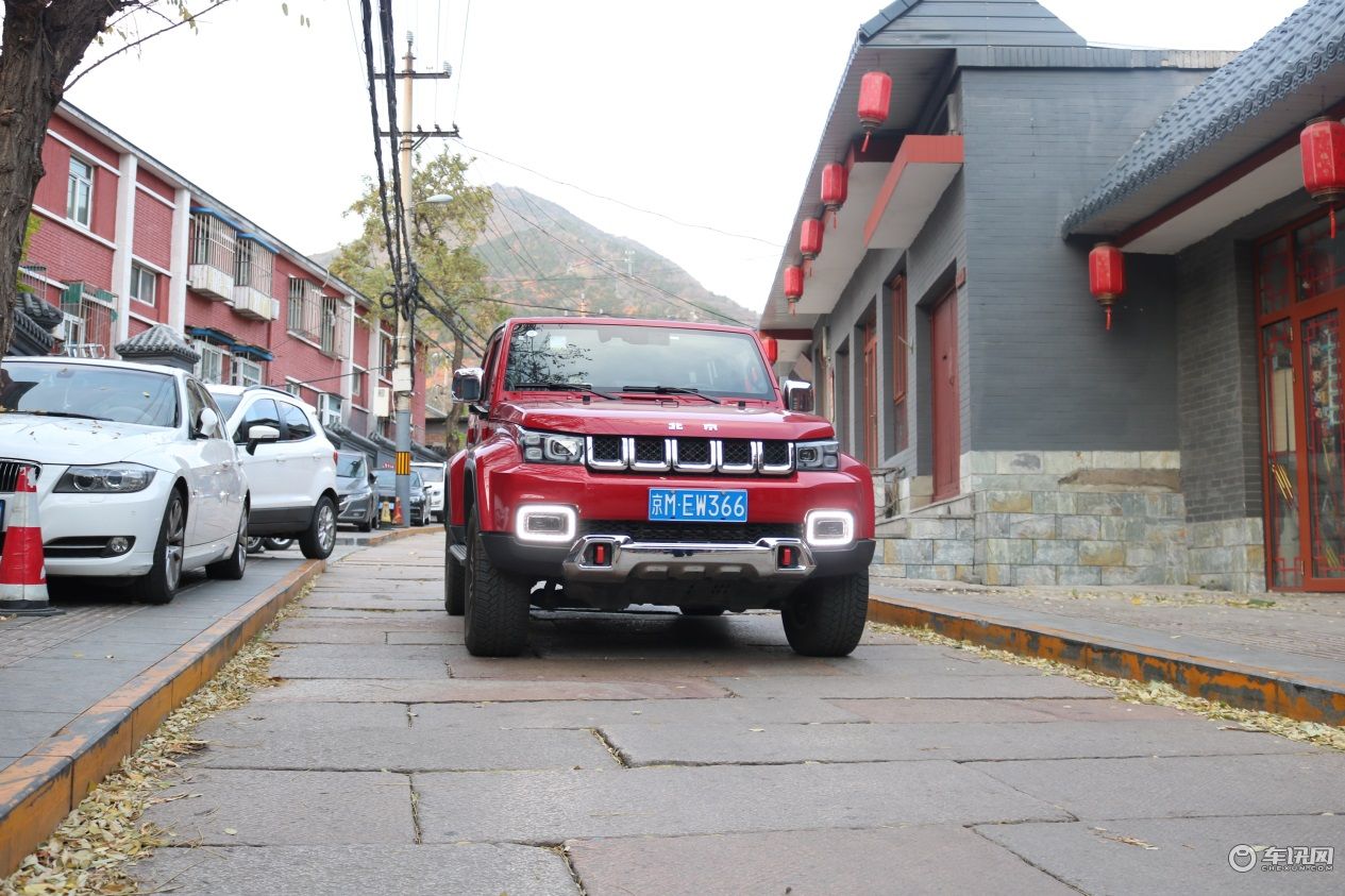 BJ40城市猎人版打卡北京最后一抹秋色 从城市到旷野邂逅有趣灵魂