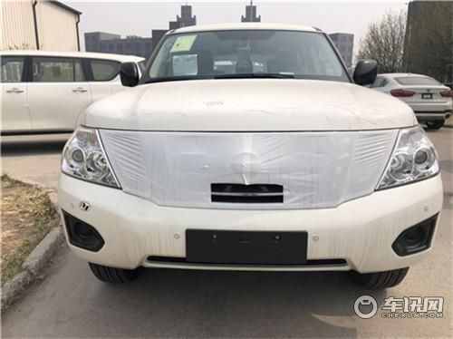 途乐Y62搭载一台4.0L V6自然吸气发动机，运用7速自动变速箱，最高可达到275匹马力，长宽高mm5140*1995*1955 轴距是3075mm 新款依旧采用传统式梯形大梁设计，并采用了四轮独立悬架，配备配备螺旋弹簧悬挂，比气压、油压弹簧更可靠、耐用。4活塞卡钳前制动系统大大提升了自身的安全性能。配备了265/70R18全季节轮胎，拥有四种驾驶模式带你玩转越野。