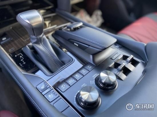 2020款雷克萨斯LX570加版中东版4月最新行