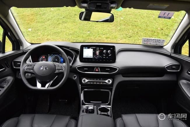 武汉北京现代胜达综合优惠1.18万元 颜色齐全