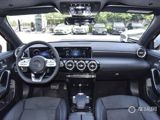 奔驰A级特殊配置最新报价 奔驰A200价格及图片