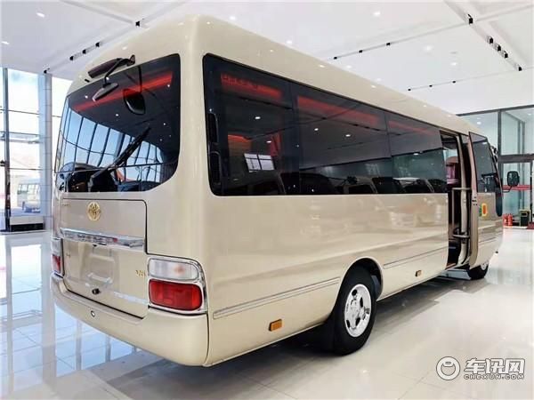 一汽丰田考斯特11座价格 豪华内饰优惠促销