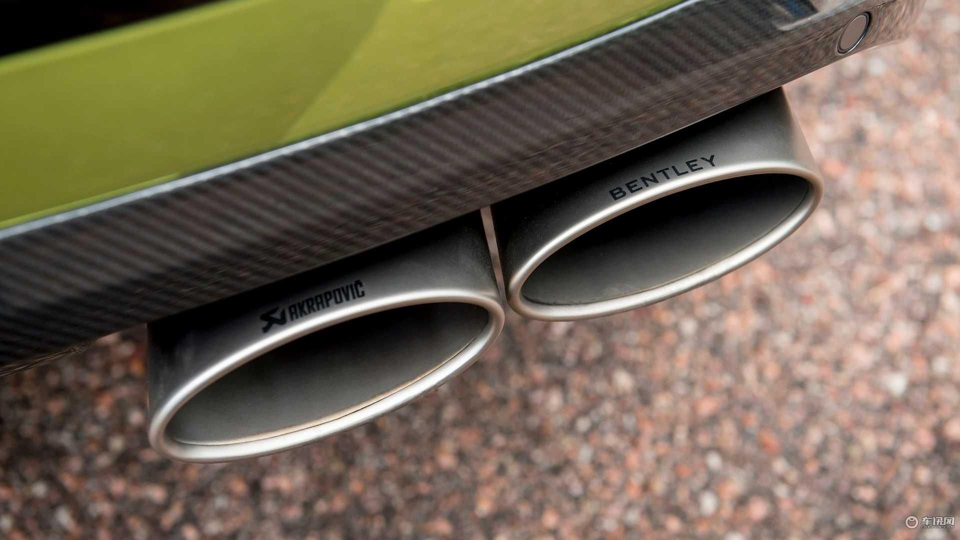 2021-bentley-bentayga-accessories---akrapovic-sports-exhaust.jpg