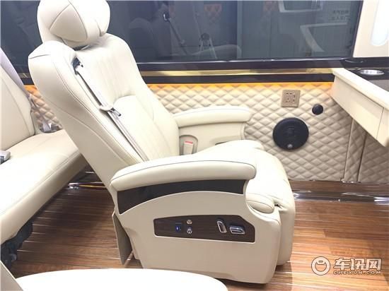 丰田考斯特豪华版价格参数 丰田考斯特16座现车价格