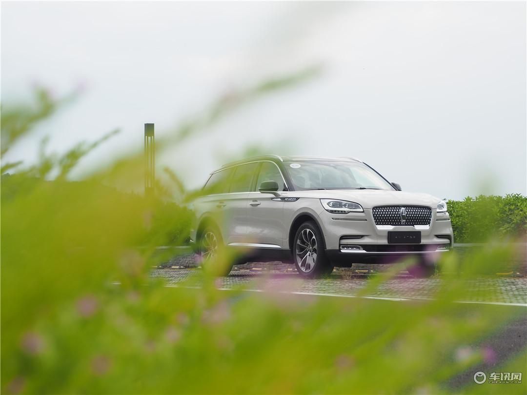 3.0T+10AT的动力表现有多香？试全新林肯飞行家|试车