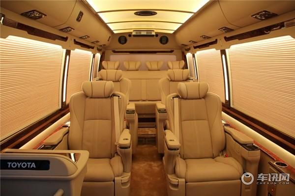 丰田考斯特超VIP至尊版12座 13座新报价