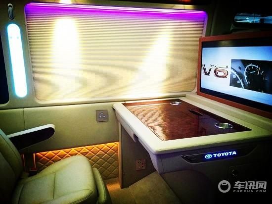 进口丰田考斯特多少钱 丰田考斯特12座价格