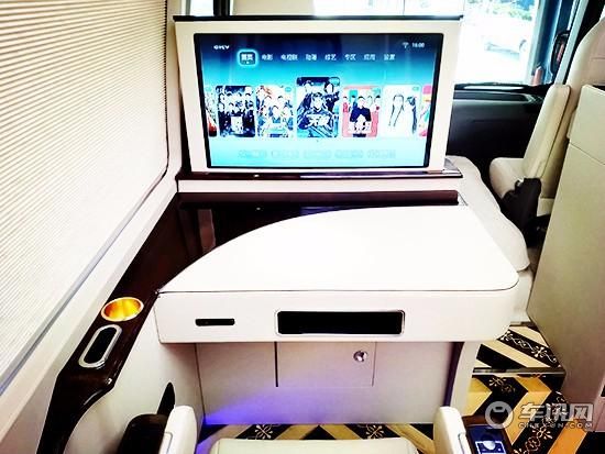 丰田考斯特12座价格 进口珍藏版4.0L多少钱