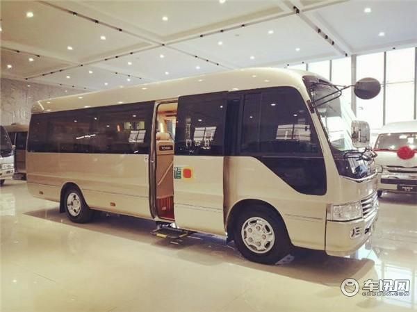 丰田考斯特12座价格 进口珍藏版4.0L多少钱