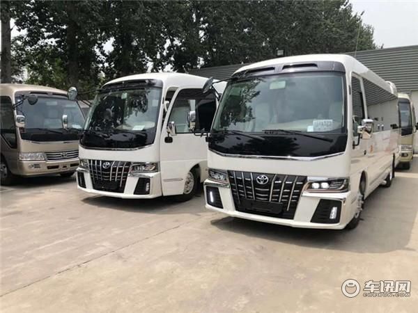 丰田考斯特11座报价埃尔法版参数及价格