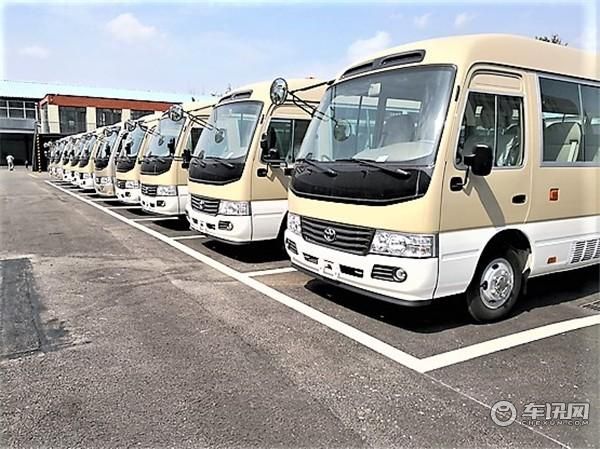 丰田考斯特12座价格丰田考斯特4.0L六缸