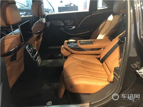 20款迈巴赫S450黑棕现在提车最低多少钱落