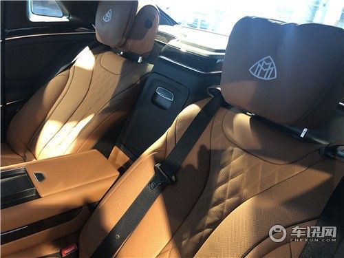 20款迈巴赫S450黑棕现在提车最低多少钱落