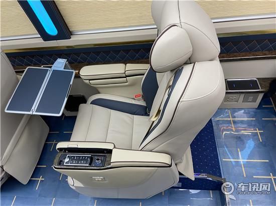 雷克斯萨斯版改装考斯特12座价格 丰田柯斯达12座商务车