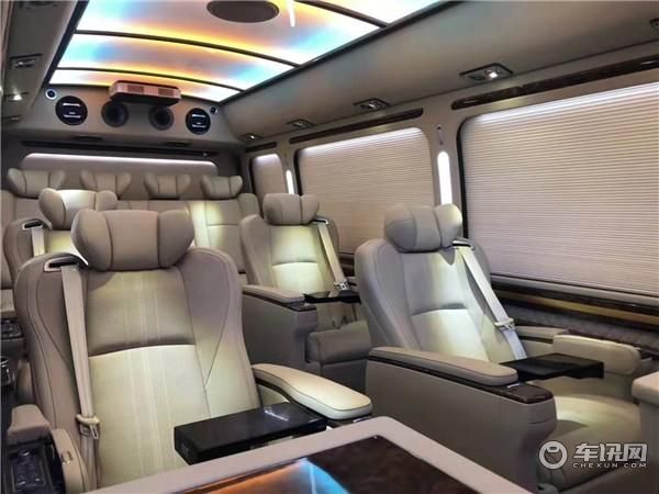 丰田柯斯达2020款12座4.0L汽油豪华版