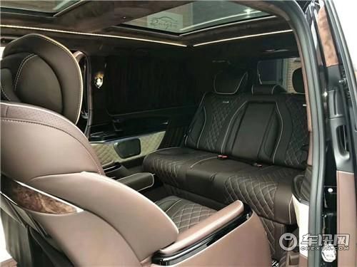 奔驰V260高顶七座价格 尊贵至上感受不平凡 