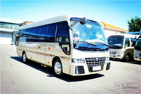 新款丰田考斯特12座汇报版报价及图片