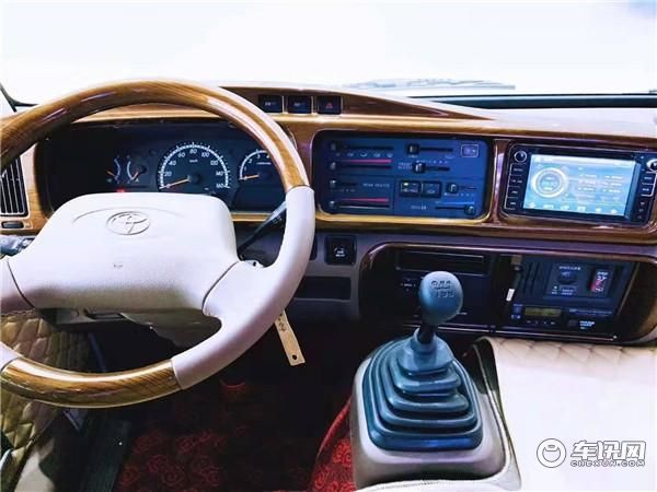 丰田考斯特改装丰田柯斯达房车专业改装